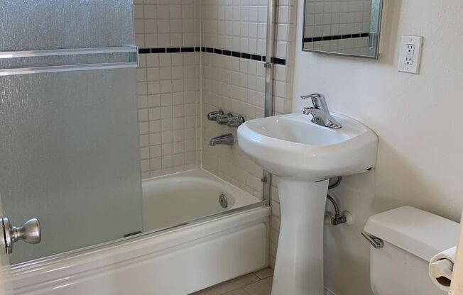 Studio, 1 bath, 250 sqft, $1,845, Unit 1606