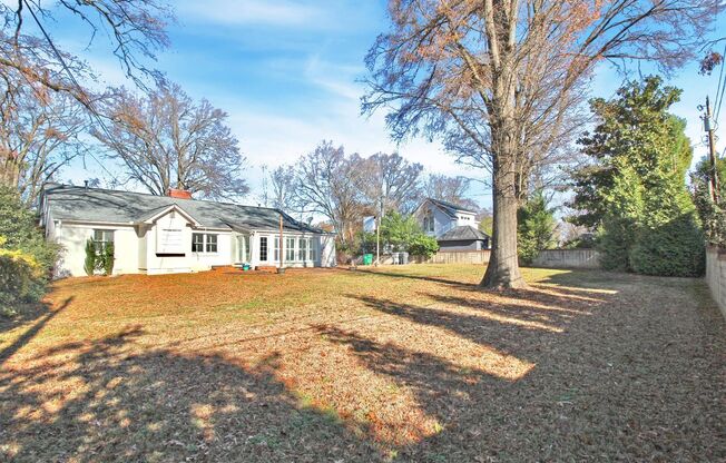 Pristine Cotswold Ranch for Lease!
