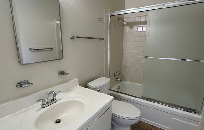 2 beds, 1 bath, 906 sqft, $2,395, Unit 301
