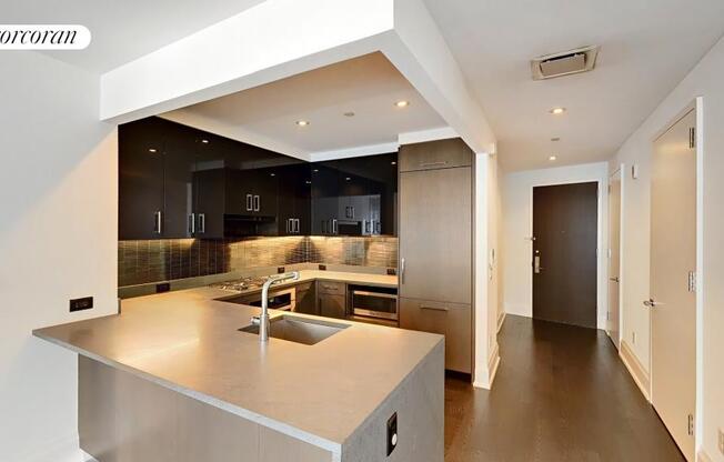 2 beds, 2.5 baths, 1,318 sqft, $11,900, Unit 16M