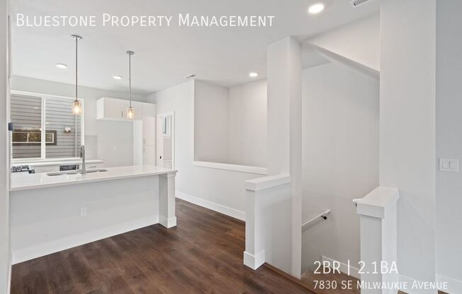7830 SE MILWAUKIE AVE