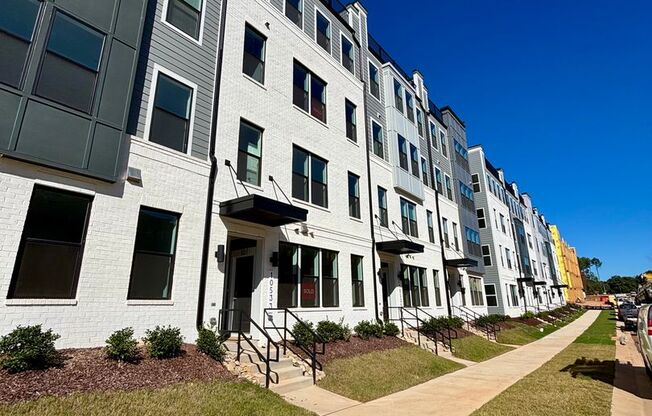 Brand New 2-Bedroom Condo in Raven Ridge Community!