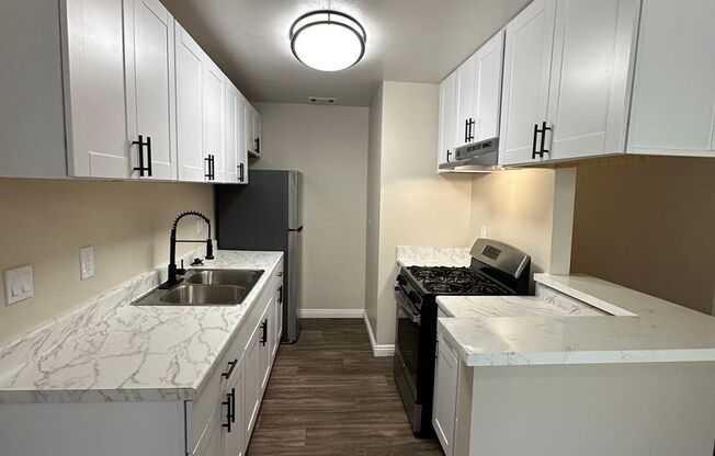 2 beds, 1 bath, 772 sqft, $2,475, Unit 55