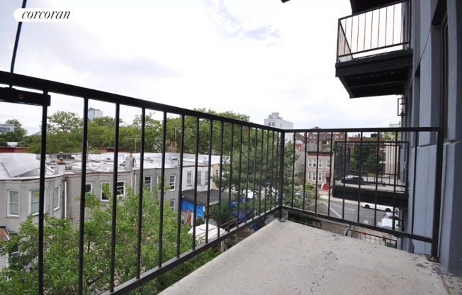 2 beds, 1 bath, $2,845, Unit 2G