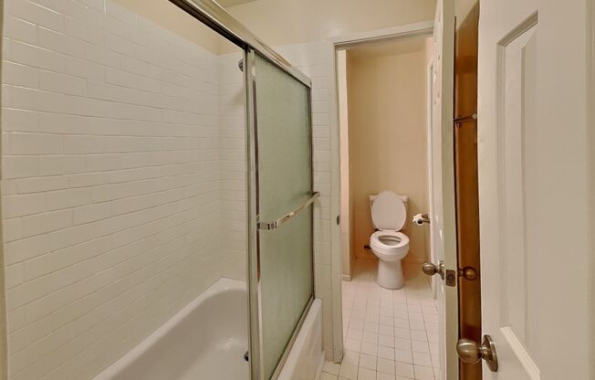 Upstairs Corner Unit 2/1.5 Condo Available Now!