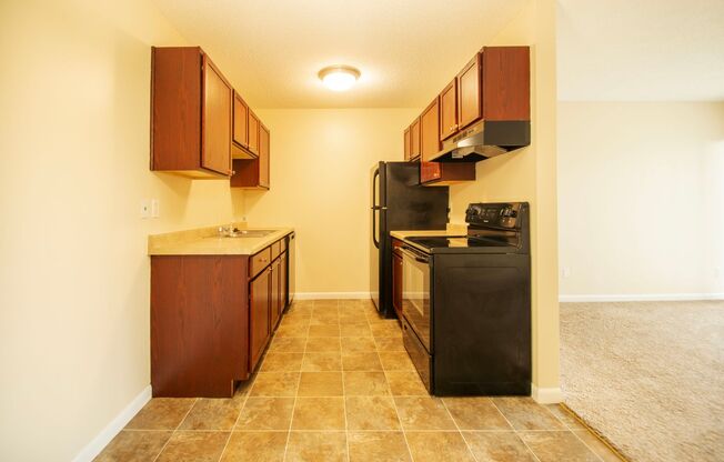 2 beds, 1 bath, 756 sqft, $1,325, Unit 824-203