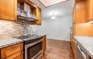 Sweet & Cozy 2/1 condo available in Mt. Park with covered parking, in-unit laundry, outdoor pool & more in Lake Oswego!