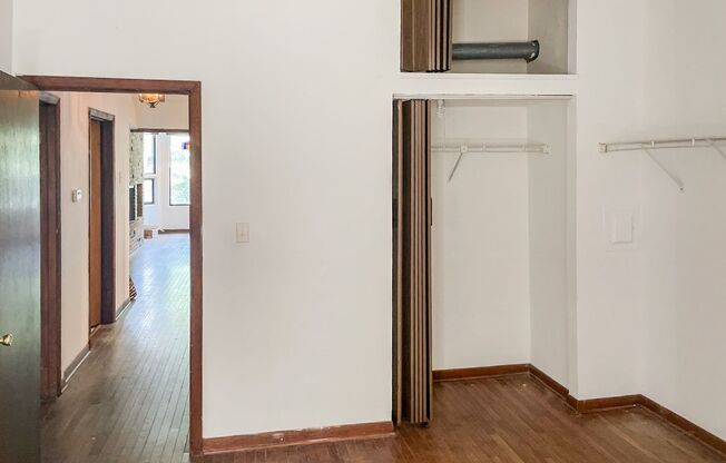 2 beds, 1 bath, 950 sqft, $3,500, Unit 875-C2