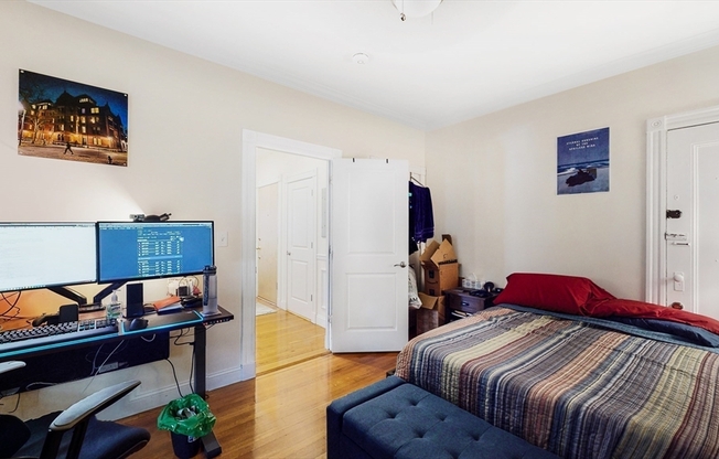 2 beds, 1 bath, 800 sqft, $3,295, Unit 5