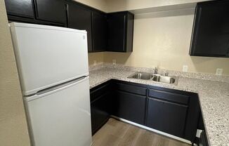 2 beds, 2 baths, 957 sqft, $1,655, Unit 102