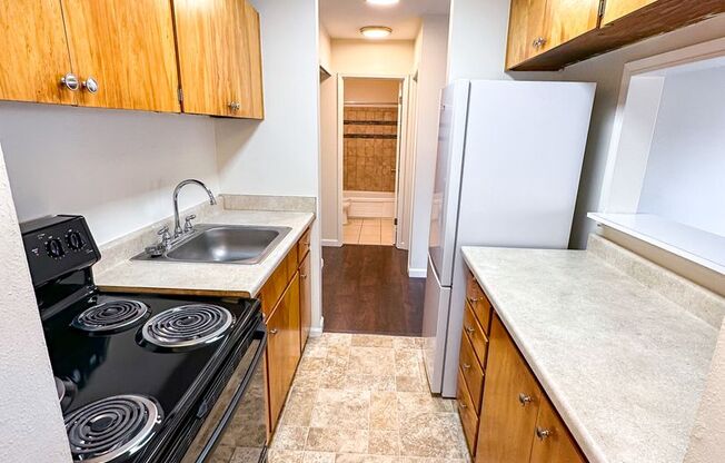 Studio, 1 bath, 384 sqft, $1,395, Unit 403