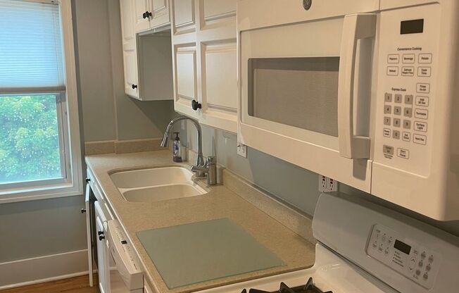 321 Wilcox - 4 Bed / 2 Bath House for Rent in Downtown Rochester