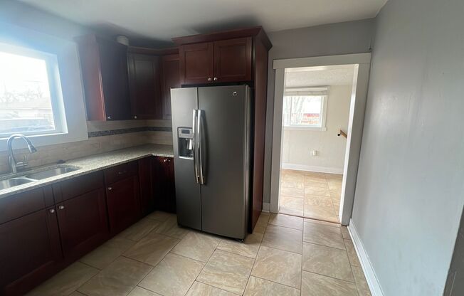 3 beds, 3 baths, $2,998