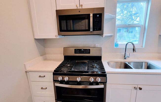 4 beds, 3 baths, $2,695