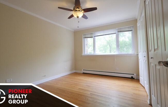 625 W Wrightwood 202