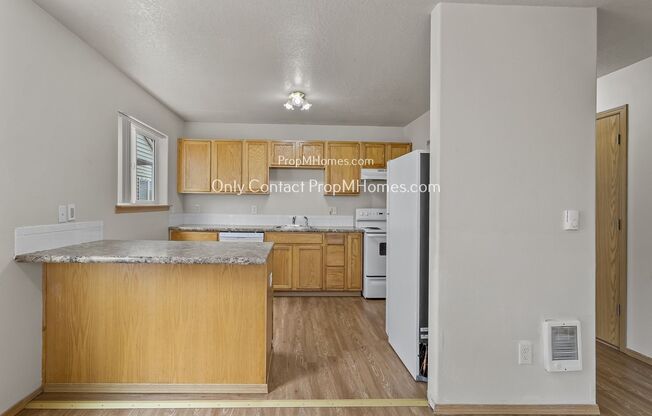 4 beds, 2.5 baths, $2,399, Unit 2407 SE 89th Avenue