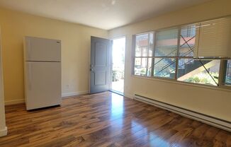 Studio, 1 bath, 385 sqft, $1,175, Unit #5233-2