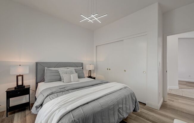 2 beds, 2 baths, $2,300