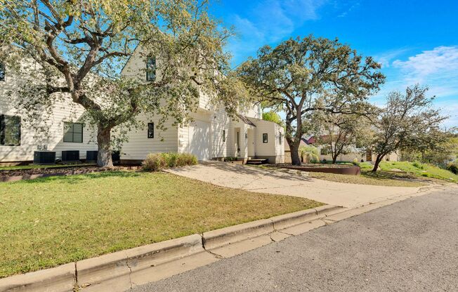 Luxury Living in Zilker Neighborhood!