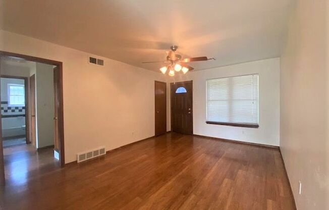 5332 monte dr, 3bed, 1bath, 1 car