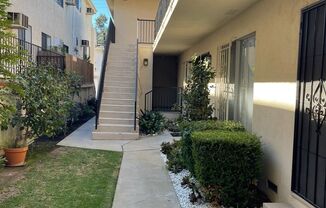 1 bed, 1 bath, $2,075, Unit 02