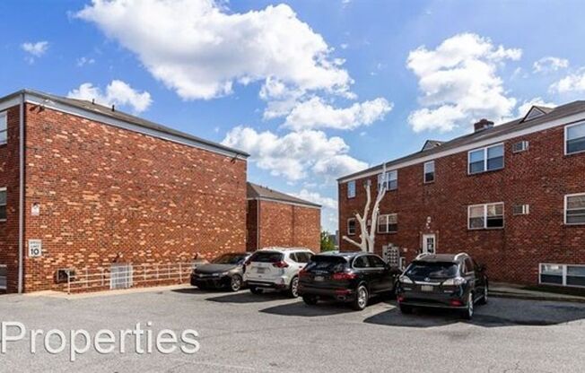 New and Improved Colonial Court