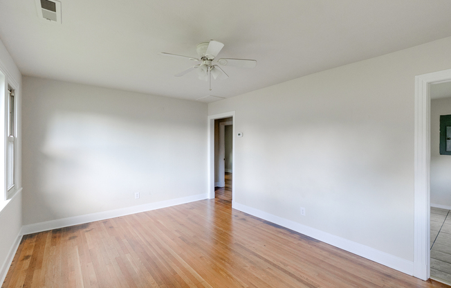 2 beds, 1 bath, $1,350