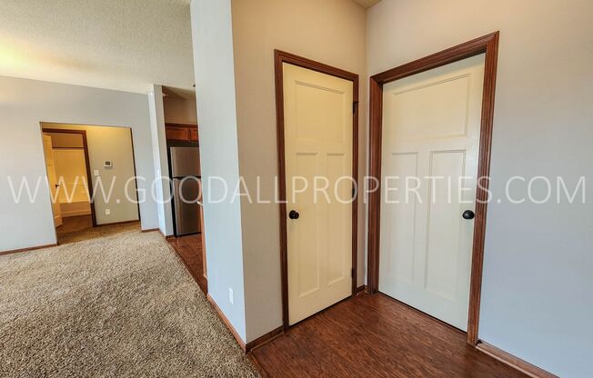 2 beds, 2 baths, $1,295