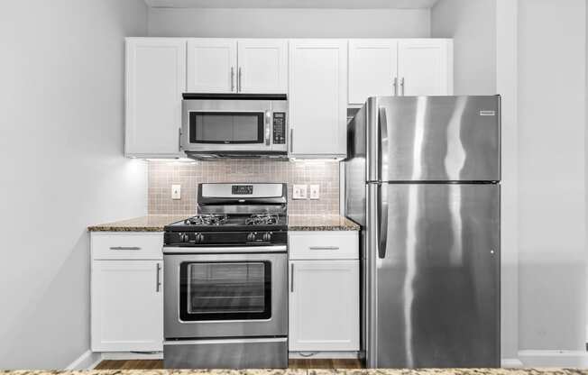 Chef-Inspired Kitchens Feature Stainless Steel Appliances at Harbor Pointe, New Jersey