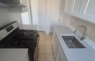 10104 32 AVE
