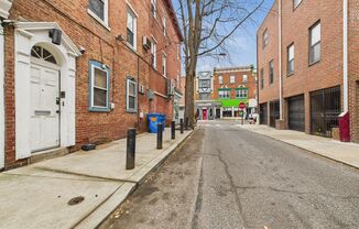 438 Gaskill St. aka. 517 S 5th St