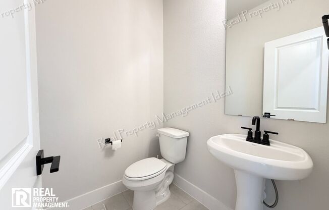 1707 ZACHARY AVE
