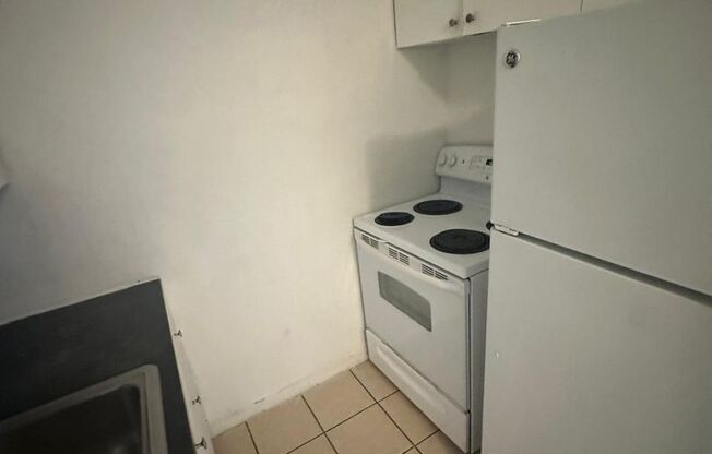 1 bed, 1 bath, 650 sqft, $1,650, Unit 1600-305