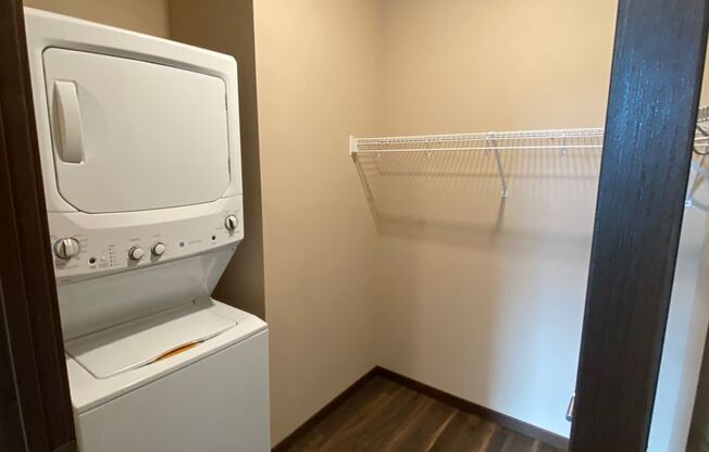 1 bed, 1 bath, 612 sqft, $1,485, Unit 223 - Grandview