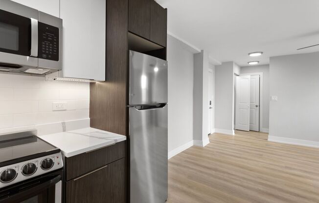2 beds, 1 bath, 430 sqft, $2,175, Unit 6G