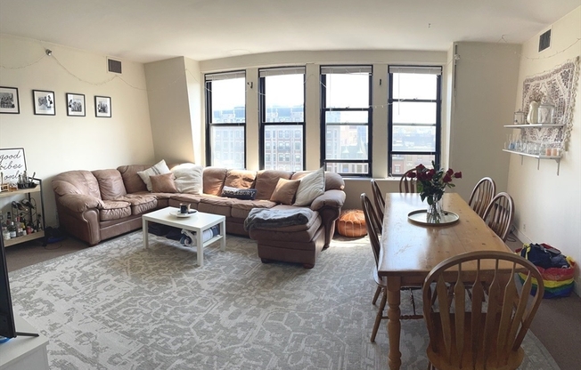4 beds, 2 baths, 1,730 sqft, $7,400, Unit 701/702