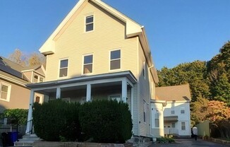 827 MAIN ST