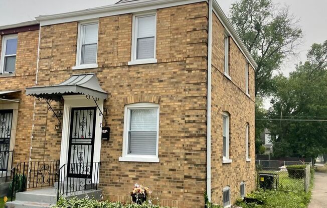 Available Now. Newly Rehabbed 3 bed 1.5 bath - In Unit W/D - Single Family