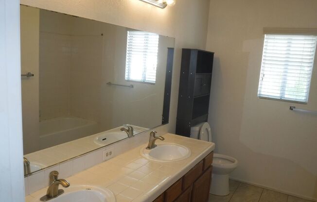4 beds, 2.5 baths, $2,150