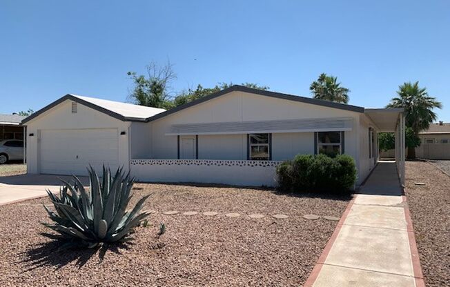 Age Restricted-Renovated 3 Bed/2 Bath in Sun Lakes/ Age 45+ Restricted