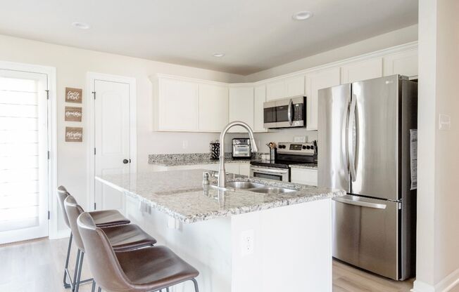 PRICE REDUCTION! - 3 Bedroom FURNISHED or UNFURNISHED Home