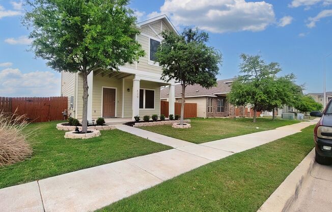 Stunning 3-Bedroom Home in Leander! Available Mid-June!