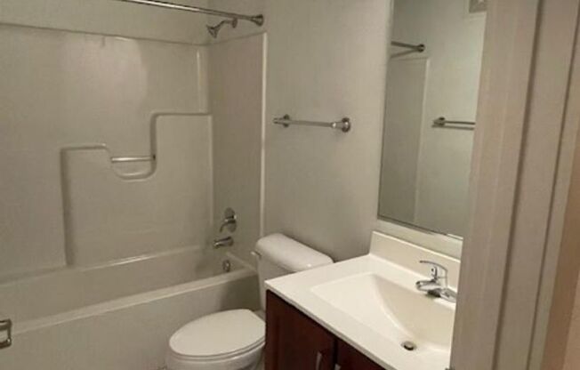 1 bed, 1 bath, 465 sqft, $1,250, Unit Apt 231