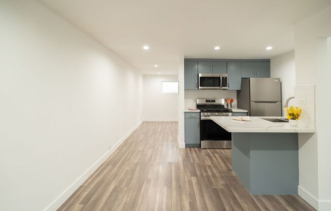 BRAND NEW 1 BEDROOM UNIT!!!!