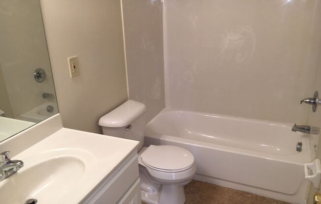 1 bed, 1 bath, 650 sqft, $795, Unit 4086-C3