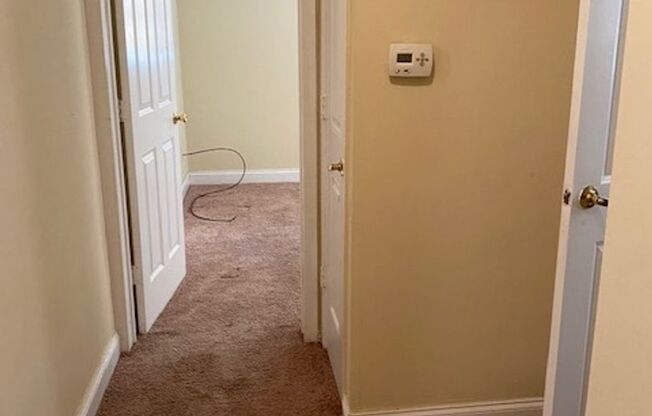 1 bed, 1 bath, $995, Unit 2616A