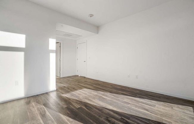 3 beds, 2 baths, 1,154 sqft, $6,500, Unit 406