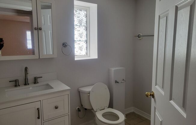 2114 Dellwood Ave 6 Plex