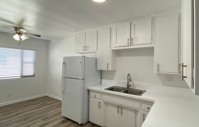 2 beds, 1 bath, 675 sqft, $2,595, Unit 3732