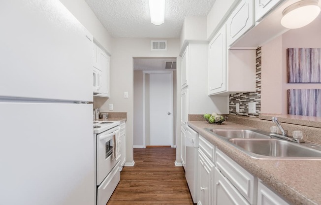 Kitchen Appliances at Wildwood, Temple